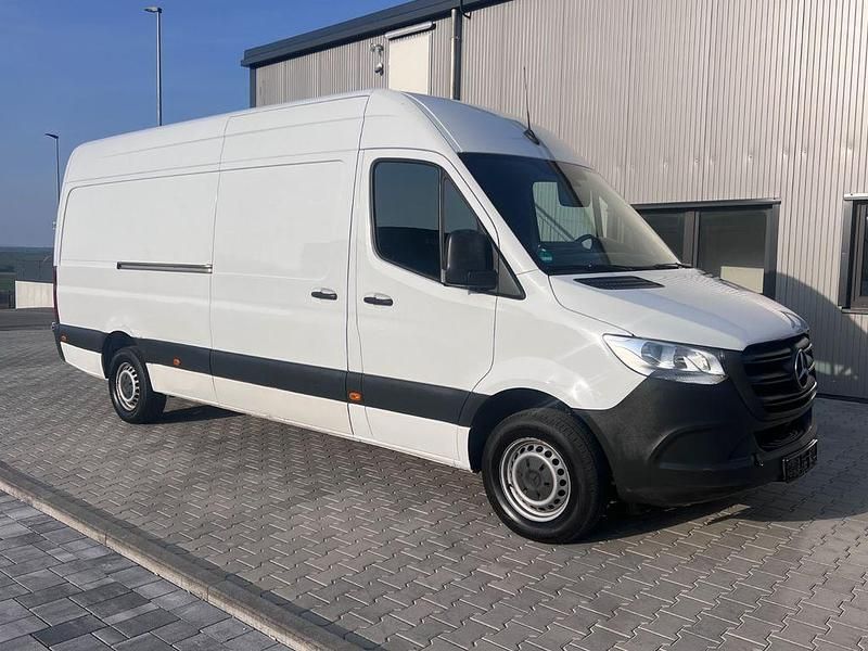 Gebraucht Mercedes Sprinter 150 PS (110 kW) 2022 Arktikweiss Van