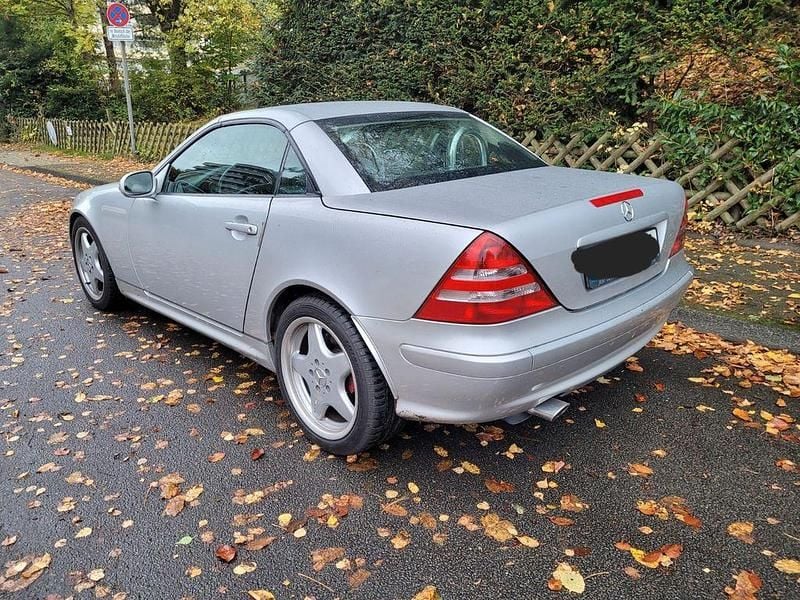 Silber Gebraucht 2002 Mercedes SLK200 Cabrio | 3.650 € (Guter Preis) - Bild 1/4