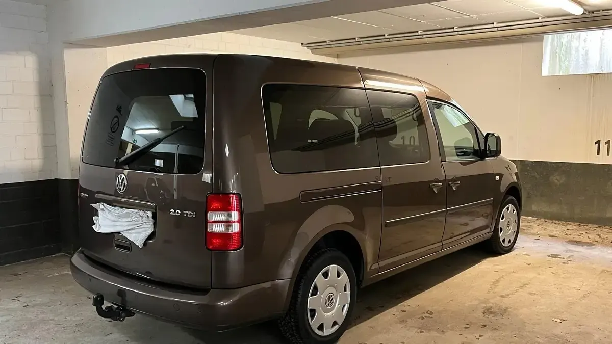 Używany VW Caddy Maxi 140 KM (102 kW) 2014 Brązowy Minivan