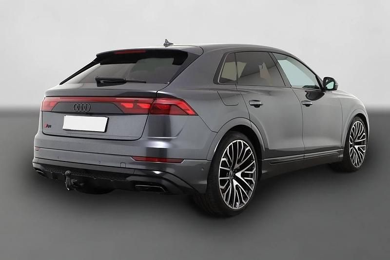 Gebraucht Audi Q8 S-Line 286 PS (210 kW) 2024 Grau SUV
