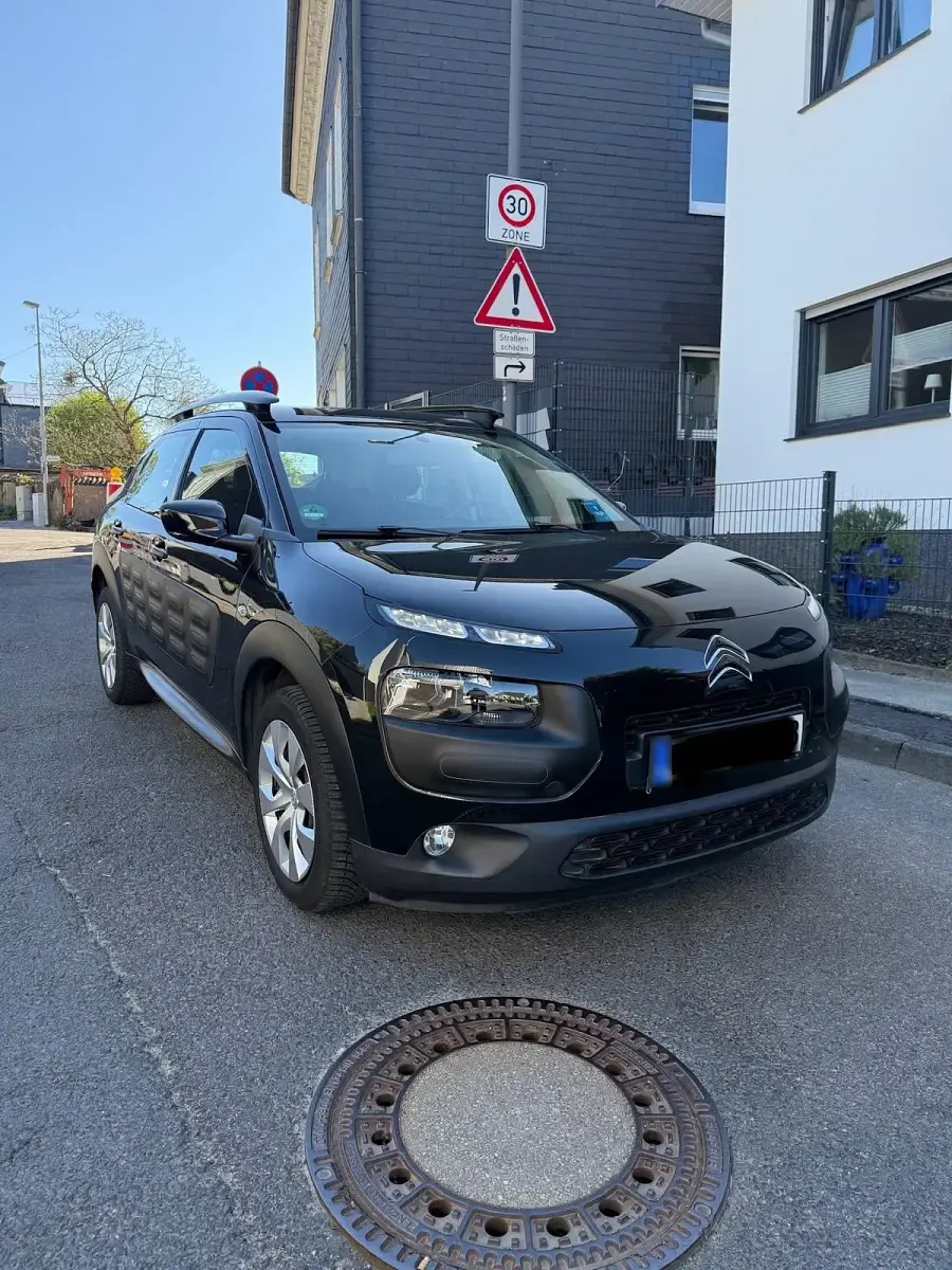 Gebraucht Citroën C4 Cactus 82 PS (60 kW) 2017 Schwarz Kleinwagen