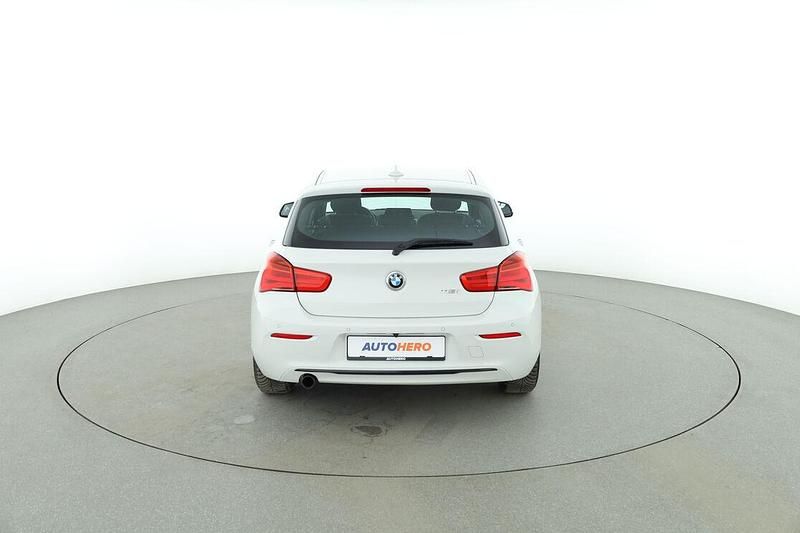Gebraucht BMW 118 Sport Line 2019 Weiß Kleinwagen