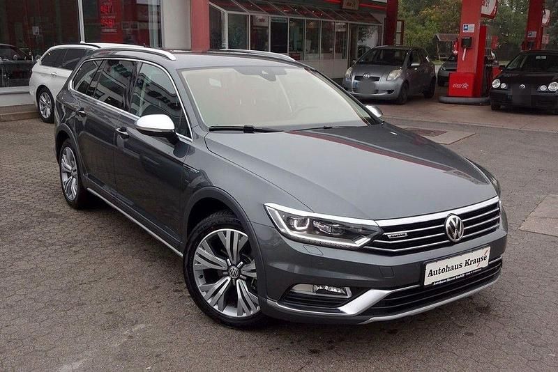 Gebraucht VW Passat Alltrack 220 PS (161 kW) 2016 Indiumgrau (metallic) Kombi