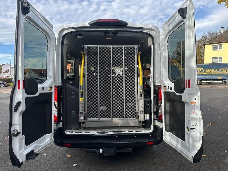 Gebraucht Ford Transit 131 PS (96 kW) 2020 Weiß Van / Kleinbus