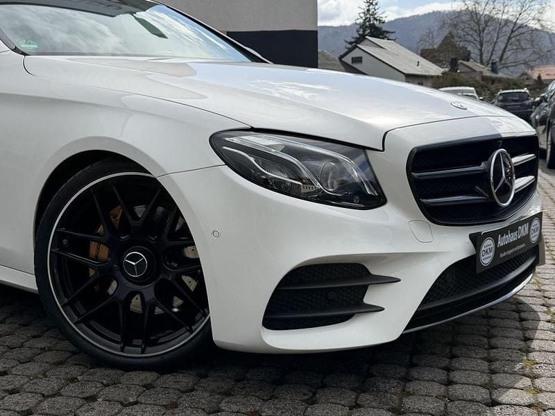 Gebraucht Mercedes E220 AMG 194 PS (142 kW) 2018 Polarweiss  unilack Limousine