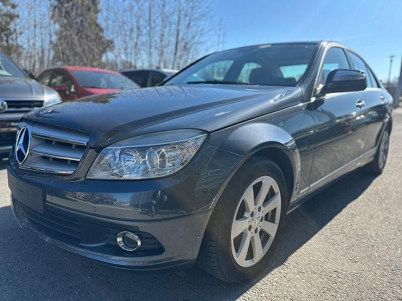 Gebraucht Mercedes C200 136 PS (100 kW) 2007 Grau Limousine