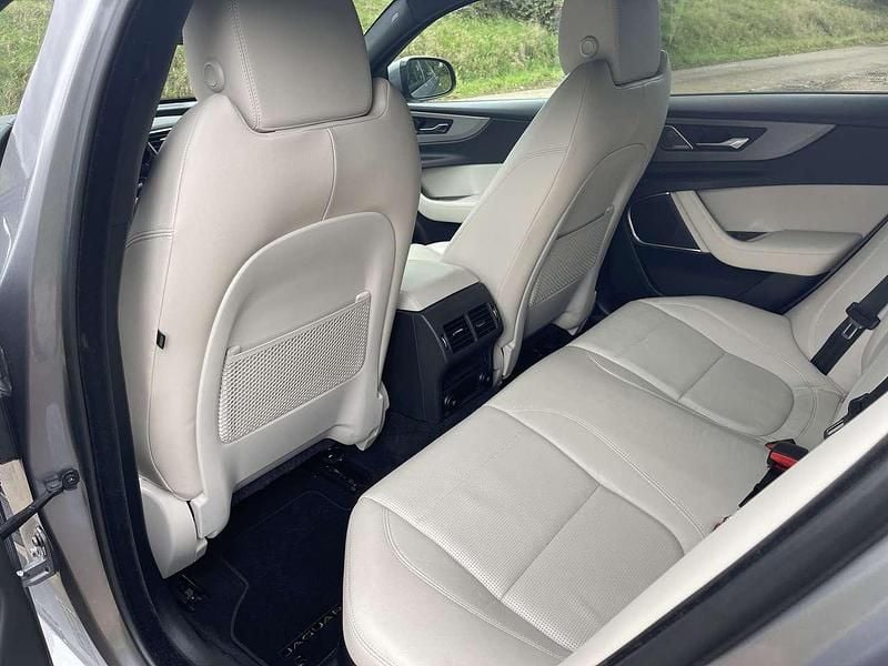 Gebraucht Jaguar XE S 250 PS (183 kW) 2020 Grau Limousine