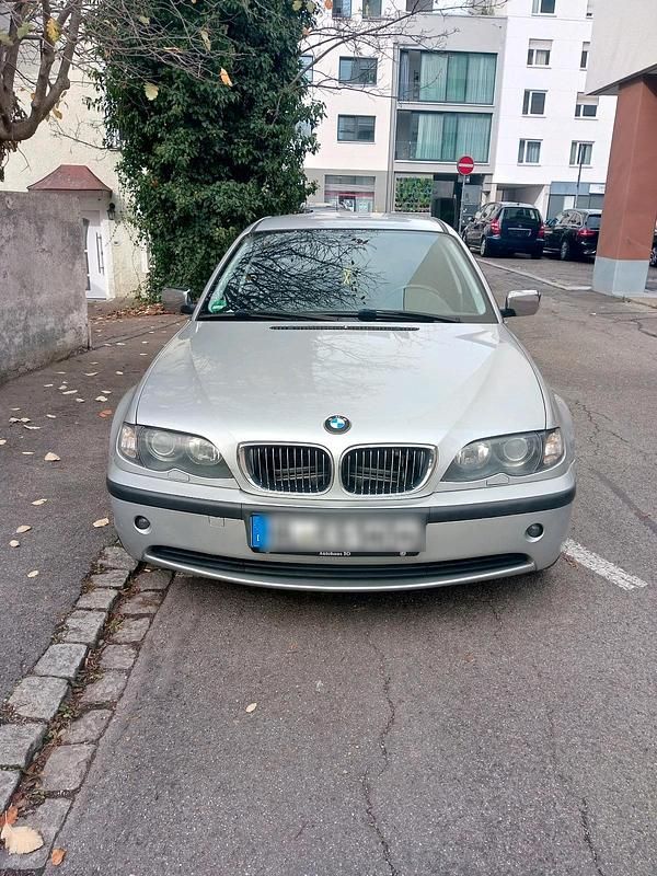 Silber Gebraucht 2002 BMW 316 Limousine | 1.299 € - Bild 1/4