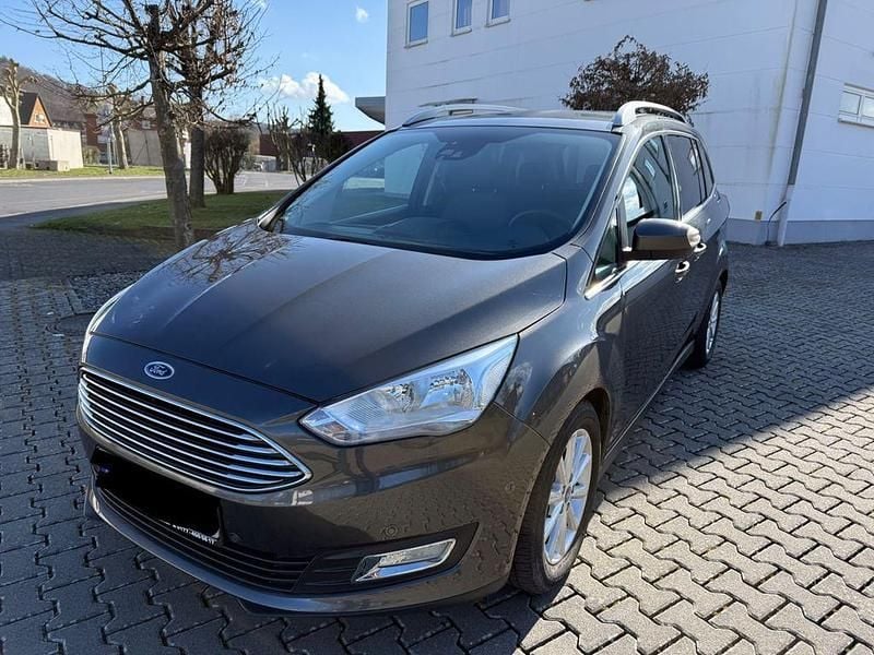 Gebraucht Ford Grand C-Max Titanium 125 PS (91 kW) 2019 Grau Van / Kleinbus