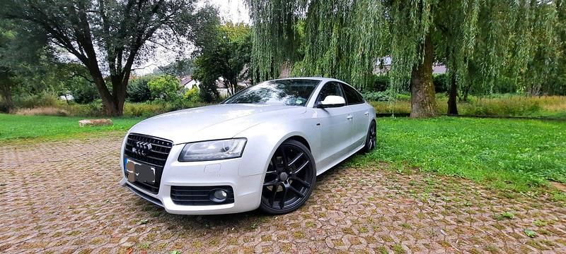 Silber Gebraucht 2010 Audi A5 Business Limousine | 8.350 € (Superpreis) - Bild 1/4