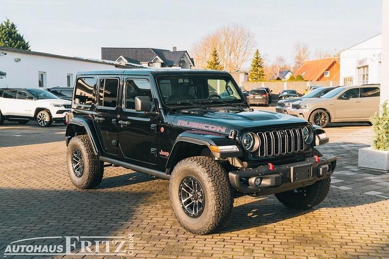 Schwarz Neu 2025 Jeep Wrangler Unlimited Rubicon SUV | 88.799 € (Etwas zu teuer) - Bild 1/4