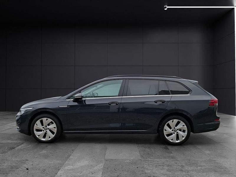 Gebraucht VW Golf VIII Style 150 PS (110 kW) 2021 Grau Kombi