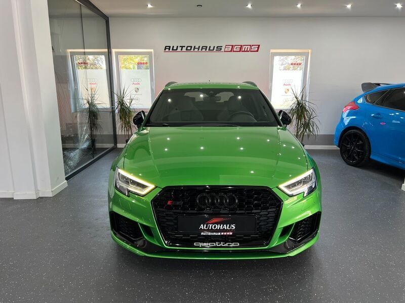 Grün Gebraucht 2019 Audi RS3 Sport Kleinwagen | 46.450 € (Fairer Preis) - Bild 1/3