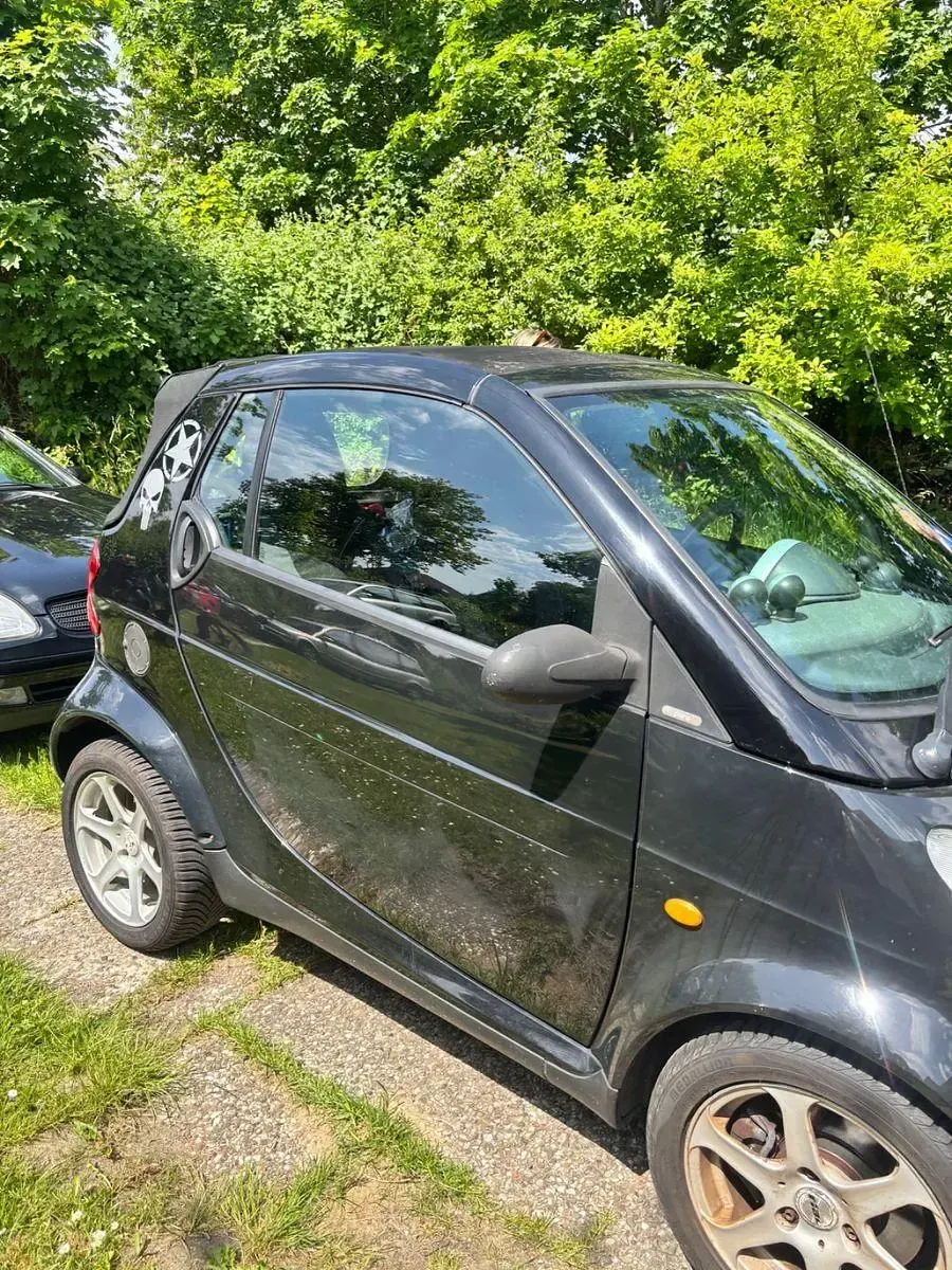 Gebraucht Smart ForTwo Cabrio Pulse 61 PS (44 kW) 2000 Schwarz Cabrio