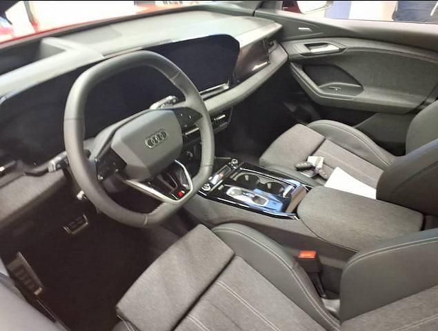 Gebraucht Audi Q6 e-tron Ambiente 284 kW (387 PS) 2025 Soneirarot metallic SUV