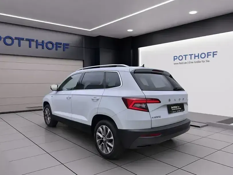 Gebraucht Skoda Karoq Ambition 150 PS (110 kW) 2022 Moonweiß perleffekt SUV