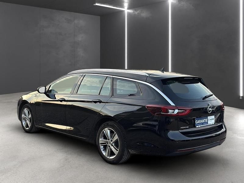Gebraucht Opel Insignia Elegance 122 PS (89 kW) 2020 Schwarz Kombi