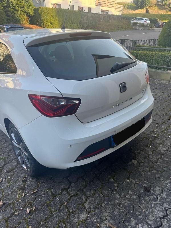 Gebraucht Seat Ibiza 143 PS (105 kW) 2013 Weiß Kleinwagen