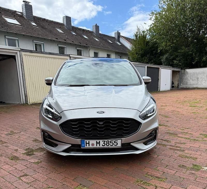 Silber Gebraucht 2022 Ford S-MAX ST-Line Van / Kleinbus | 19.000 € (Fairer Preis) - Bild 1/4