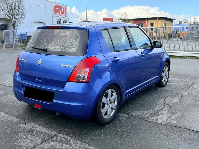 Gebraucht Suzuki Swift 92 PS (67 kW) 2009 Blau Kleinwagen