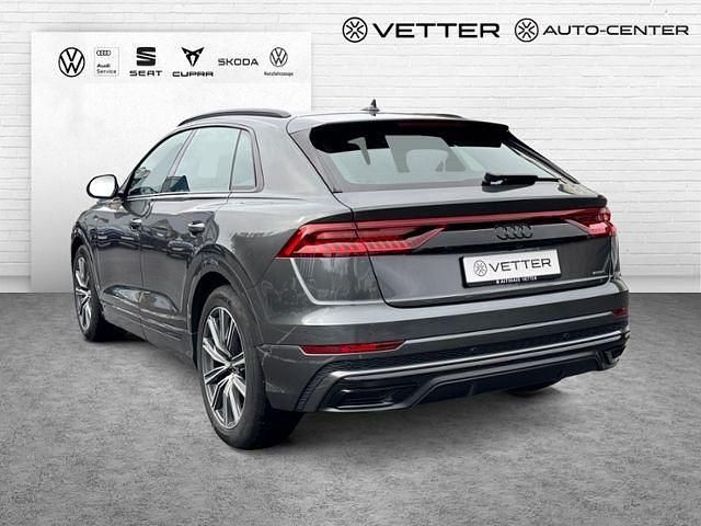 Gebraucht Audi Q8 S-Line 286 PS (210 kW) 2022 Grau SUV