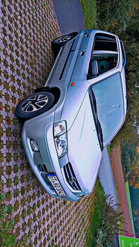 Silber Gebraucht 2000 Mazda Demio Kleinwagen | 2.900 € (Etwas zu teuer) - Bild 1/4