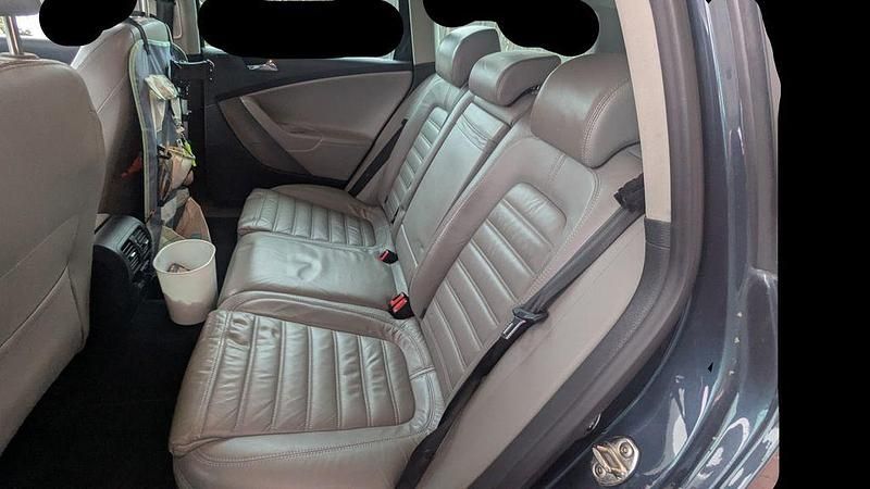 Gebraucht VW Passat Highline 140 PS (102 kW) 2006 Blau Kombi
