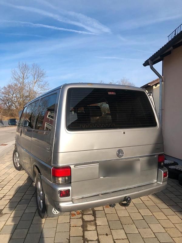 Gebraucht VW T4 102 PS (75 kW) 1999 Grau Van