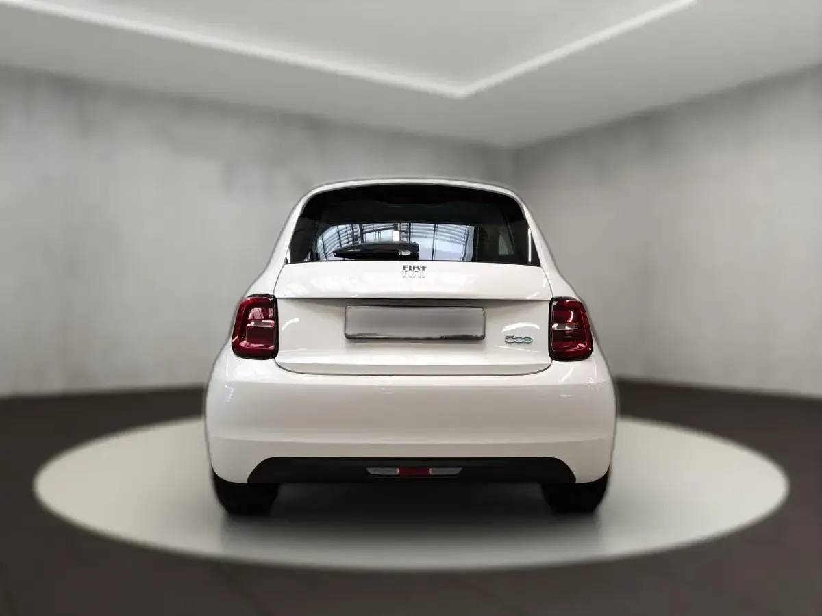 Gebraucht Fiat 500e 69 kW (95 PS) 2022 Weiß