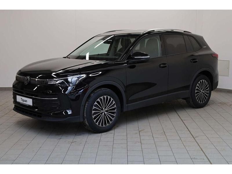 Neu VW Tiguan 131 PS (96 kW) 2026 Schwarz SUV
