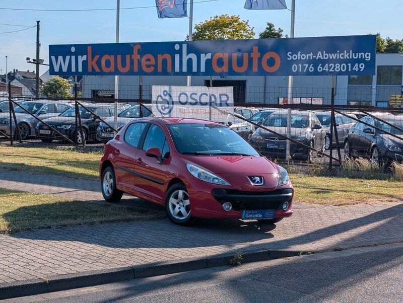 Rot Gebraucht 2009 Peugeot 207 Urban Move Kleinwagen | 3.899 € (Etwas zu teuer) - Bild 1/4