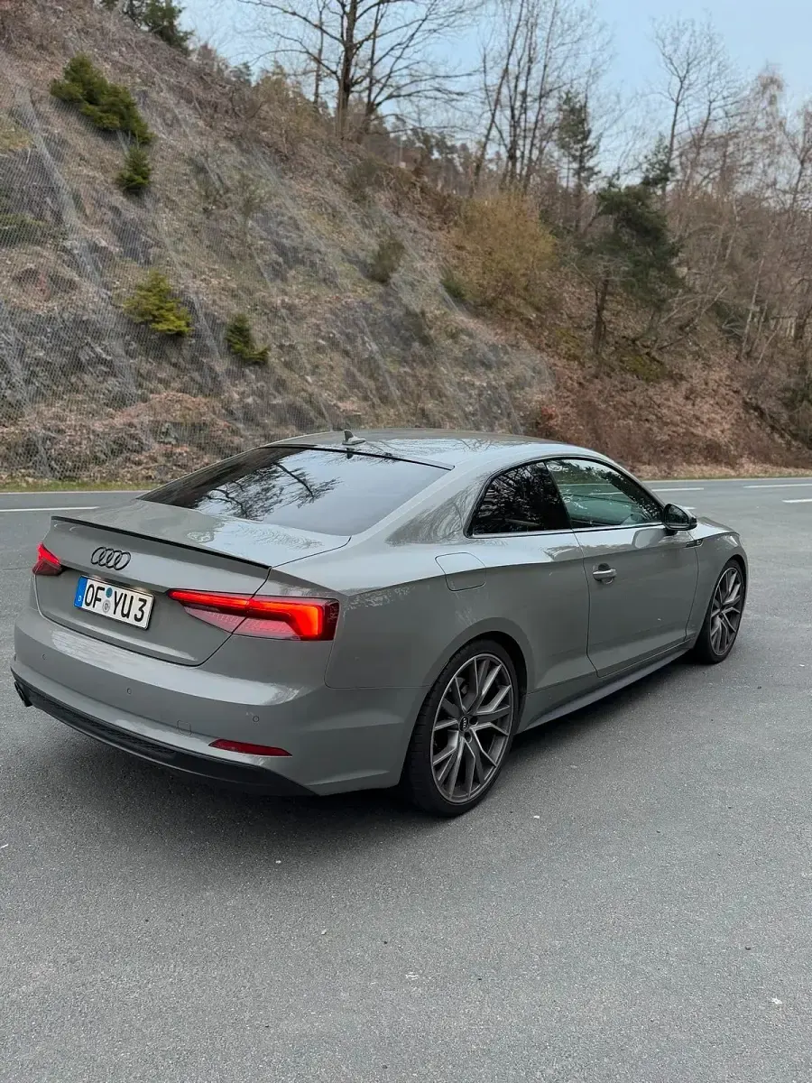 Używany Audi A5 S-Line 286 KM (210 kW) 2020 Szary Coupe