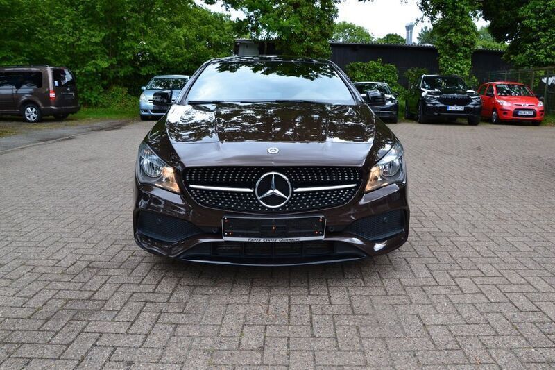 Braun Gebraucht 2017 Mercedes CLA250 Shooting Brake Kombi | 21.900 € (Fairer Preis) - Bild 1/4