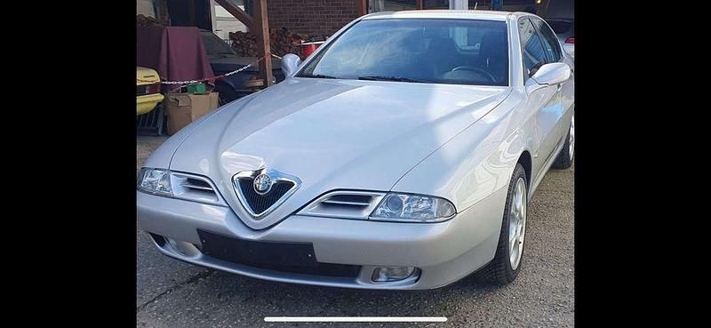 Silber Gebraucht 2001 Alfa Romeo 166 Distinctive Limousine | 9.999 € (Guter Preis) - Bild 1/3