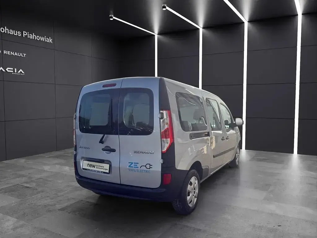 Second-hand Renault Kangoo 44 kW (60 CP) 2021 Gri Monovolum