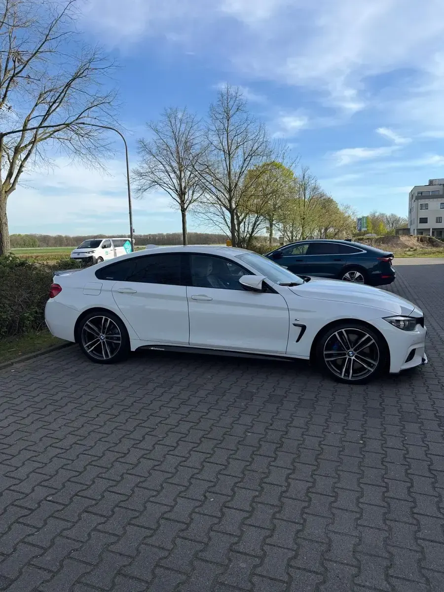 Gebraucht BMW 430 M Sport 258 PS (189 kW) 2017 Weiß Coupé