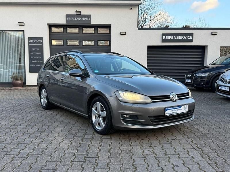 Grau Gebraucht 2014 VW Golf VII Highline Kombi | 6.300 € (Guter Preis) - Bild 1/4