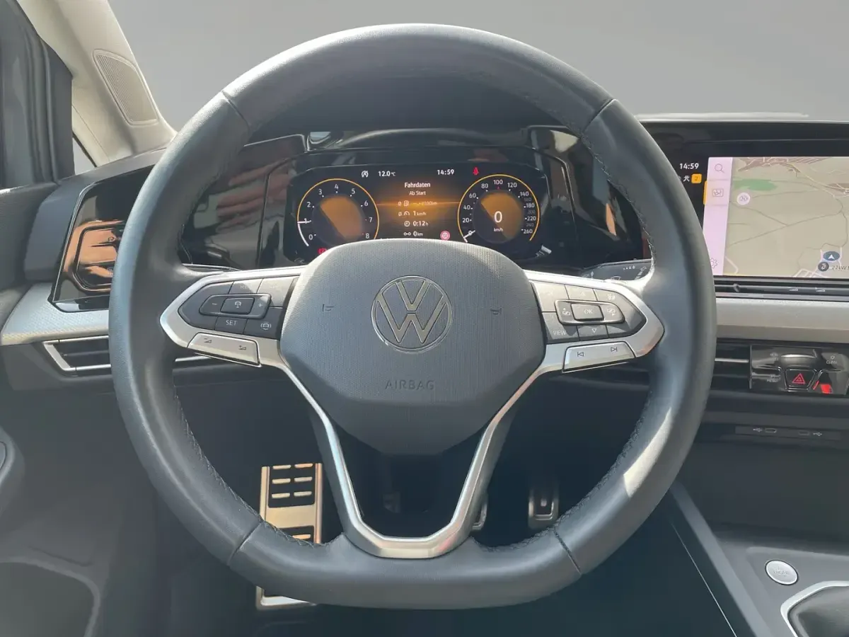Brugt VW Golf VIII Move 110 HK (80 kW) 2024 Sort Sedan