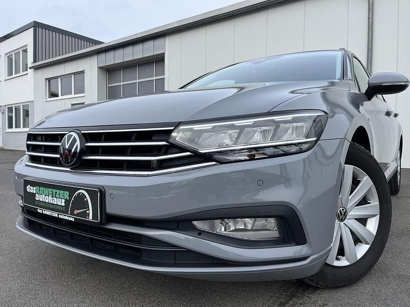 Gebraucht VW Passat S 150 PS (110 kW) 2022 Grau Kombi