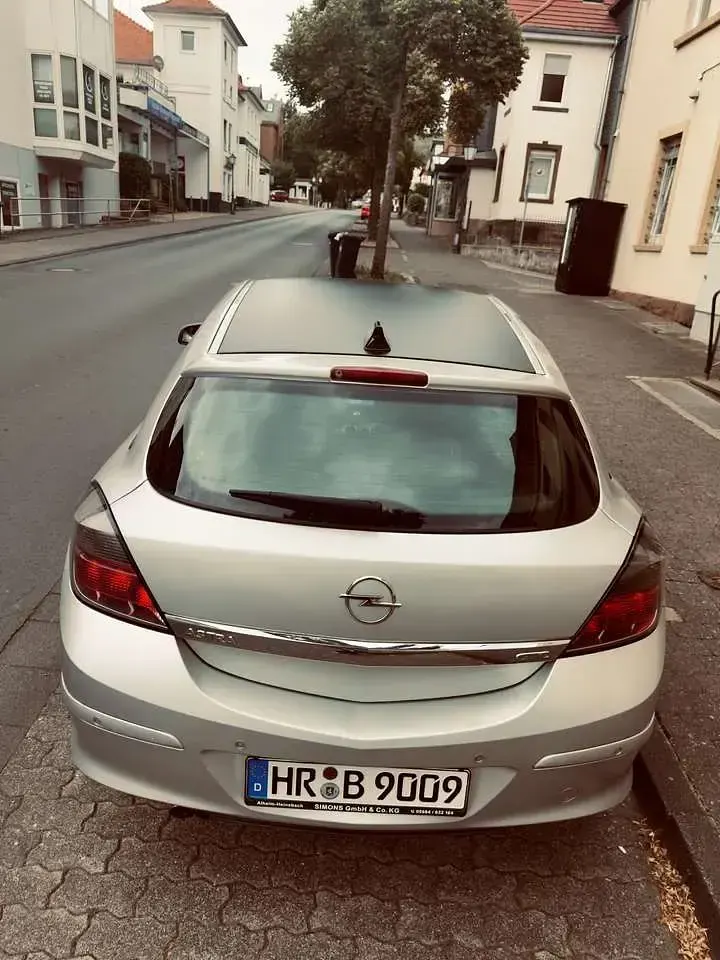 Gebraucht Opel Astra 156 PS (114 kW) 2007 Coupé