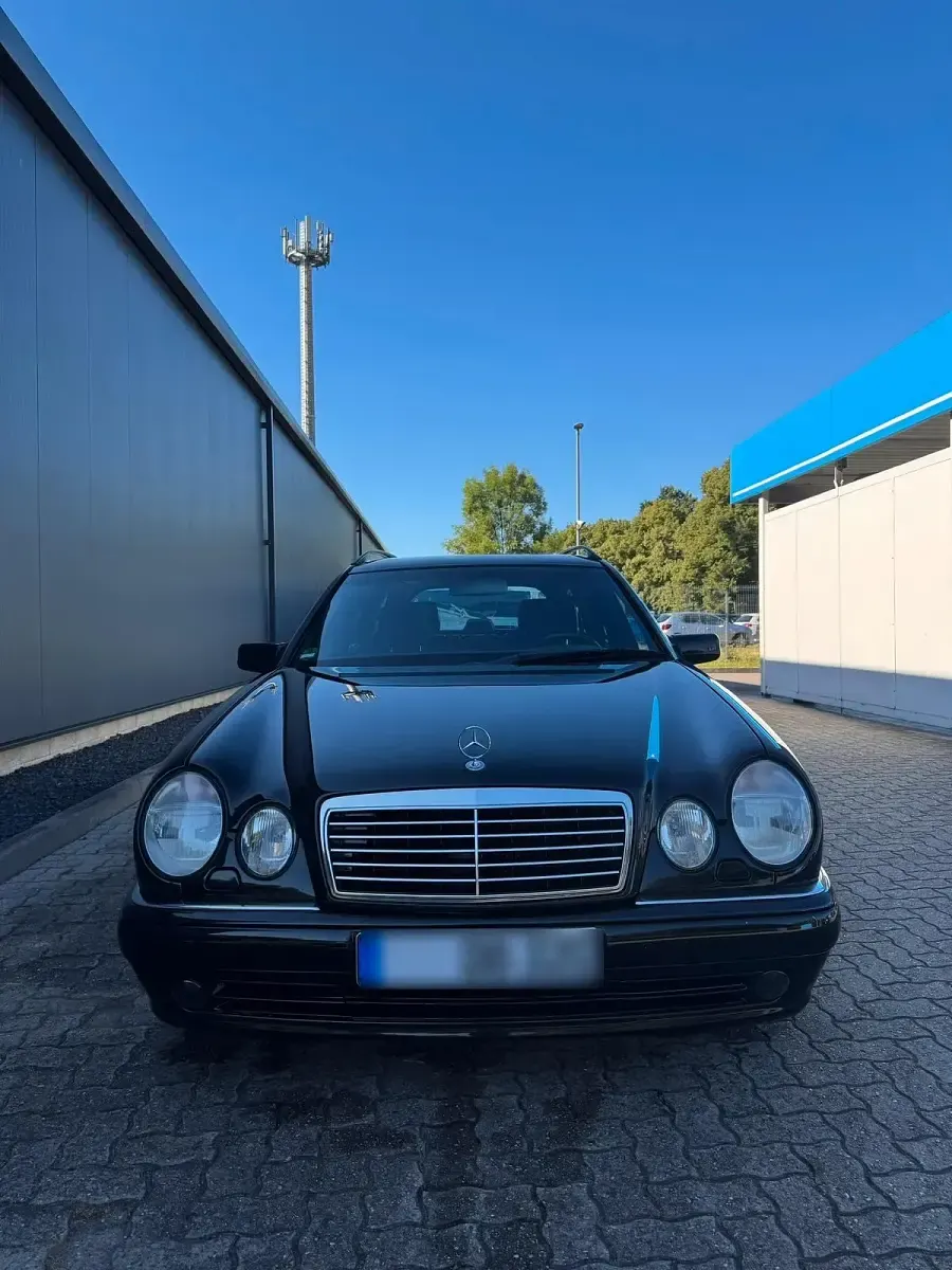 Gebraucht Mercedes E320 AMG 224 PS (164 kW) 1999 Schwarz Kombi