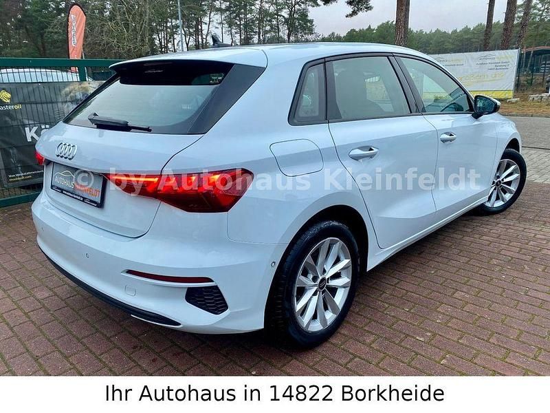 Gebraucht Audi A3 Sport 150 PS (110 kW) 2022 Weiß Limousine