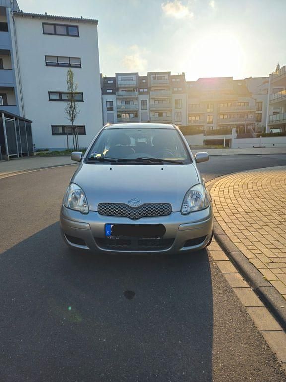 Gebraucht Toyota Yaris Sol 87 PS (63 kW) 2004 Grau Limousine