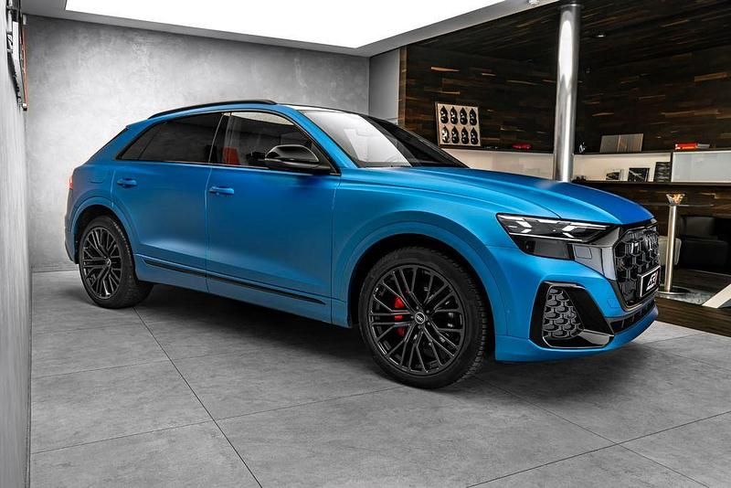 Gebraucht Audi Q8 S-Line 286 PS (210 kW) 2024 Blau SUV