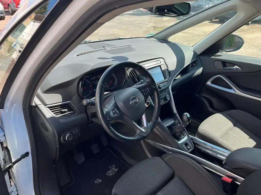 Gebraucht Opel Zafira Tourer 120 PS (88 kW) 2018 Weiß Van / Kleinbus