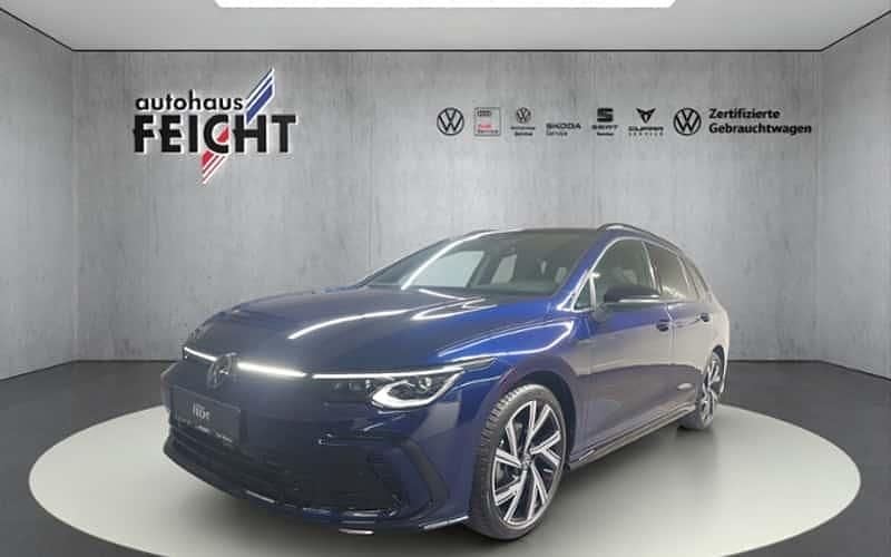 Blau Gebraucht 2024 VW Golf VIII R-line Kombi | 27.690 € (Guter Preis) - Bild 1/4
