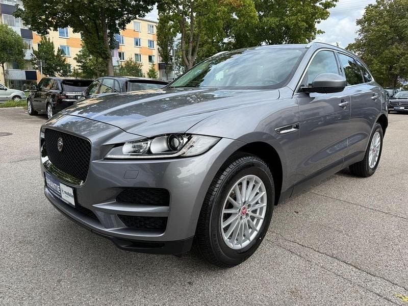 Grau Gebraucht 2020 Jaguar F-Pace Prestige SUV | 24.490 € (Superpreis) - Bild 1/4