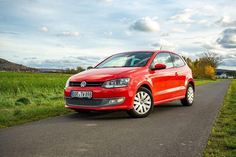 Rot Gebraucht 2010 VW Polo Kleinwagen | 5.400 € (Etwas zu teuer) - Bild 1/4