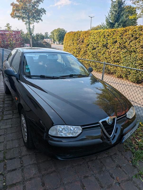 Schwarz Gebraucht 2001 Alfa Romeo 156 Limousine | 1.750 € - Bild 1/4
