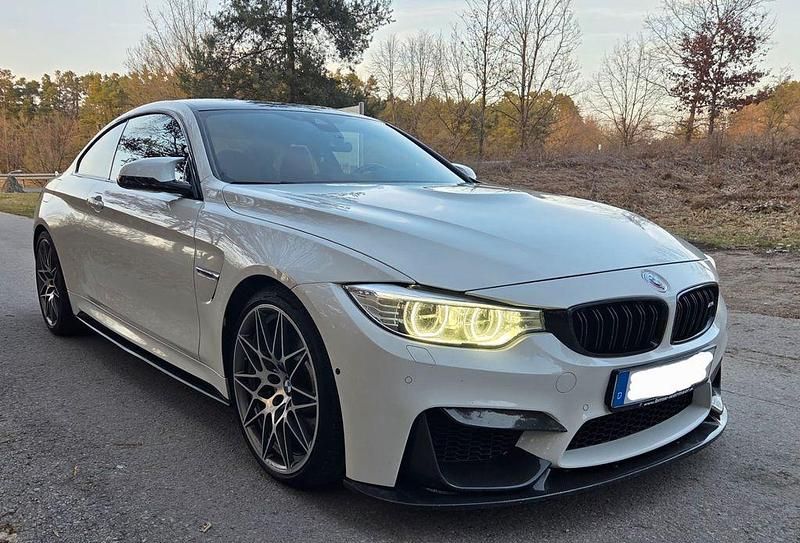Gebraucht BMW M4 M Performance 570 PS (419 kW) 2015 Weiß Coupé